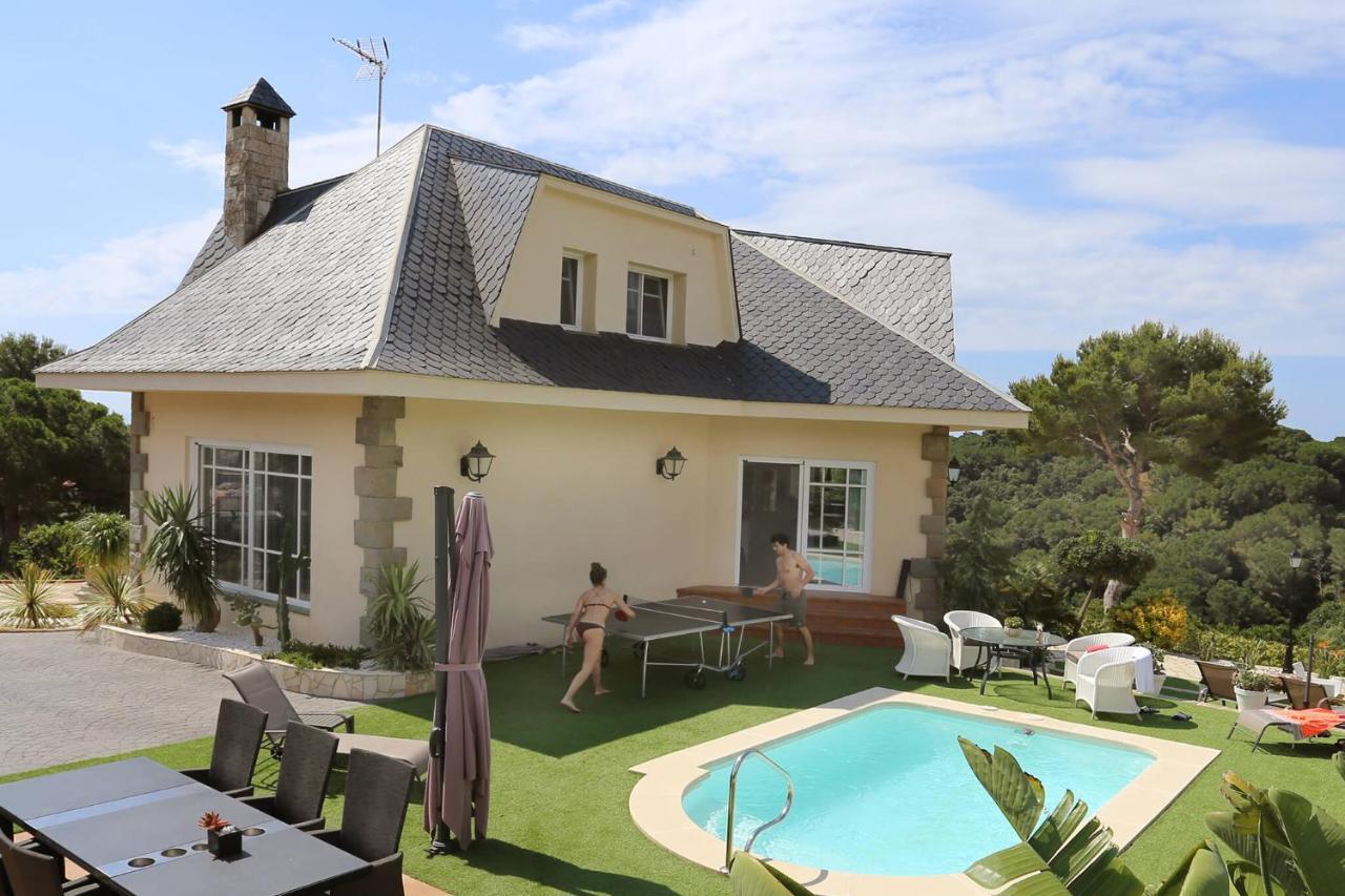 Homestay Villa Estrella - Costa Brava Калея Екстериор снимка
