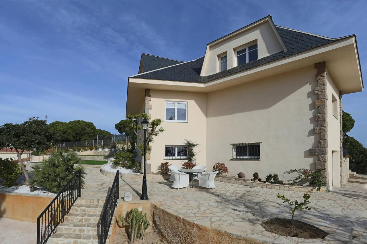 Homestay Villa Estrella - Costa Brava Калея Екстериор снимка