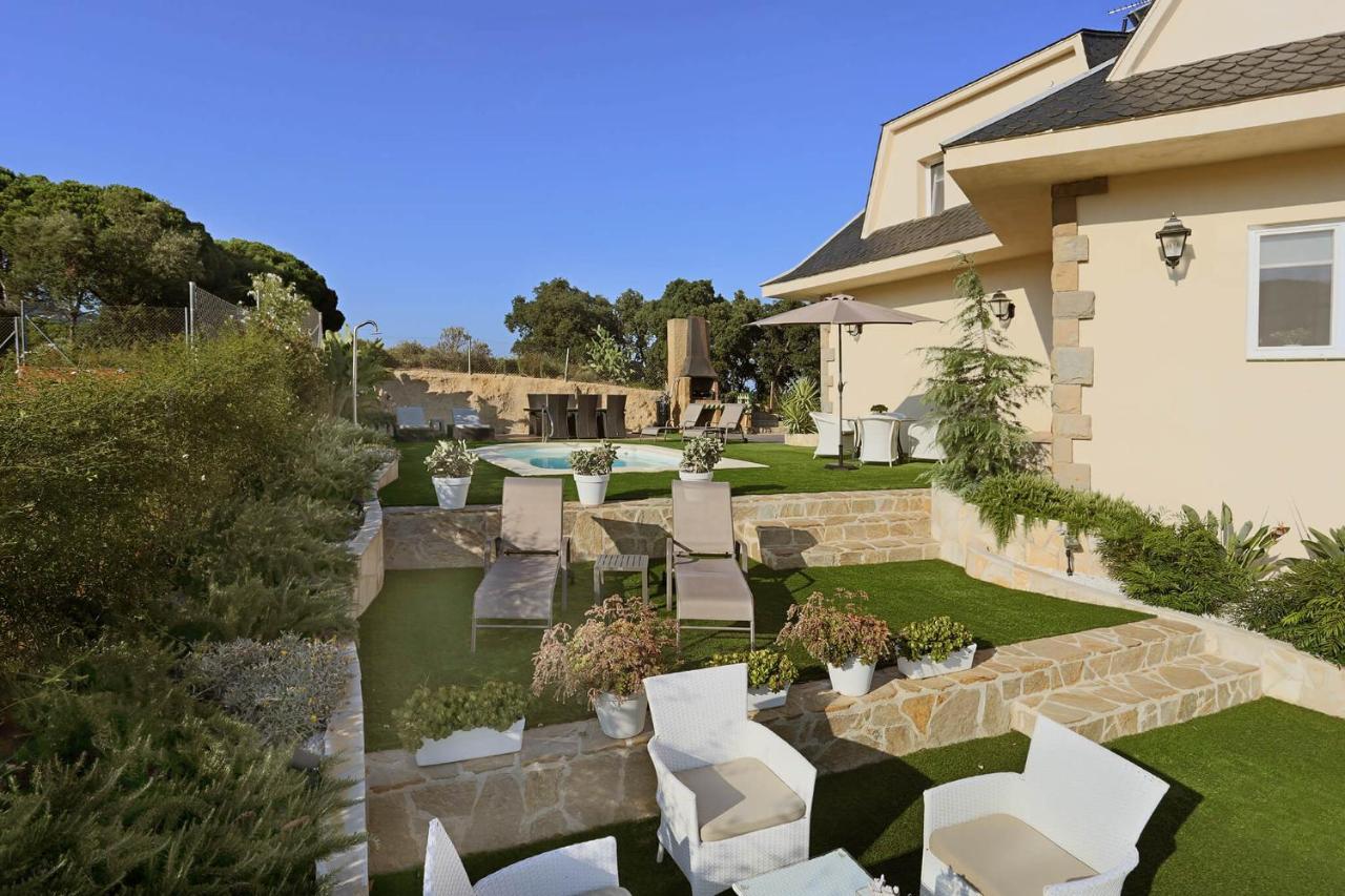 Homestay Villa Estrella - Costa Brava Калея Екстериор снимка